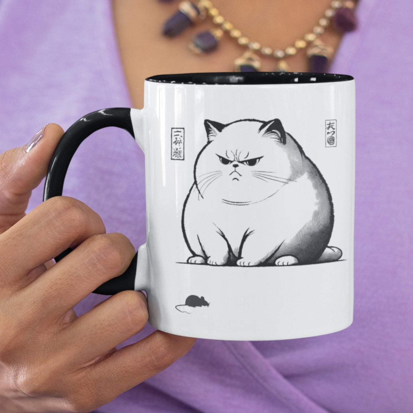 Matsumoto Hoji-Inspired Cat Mug – A minimalist Ukiyo-e style coffee mug featuring a chonky, displeased cat next to a tiny mouse. The design echoes vintage Japanese woodblock prints, similar to the famous grumpy frog artwork.
